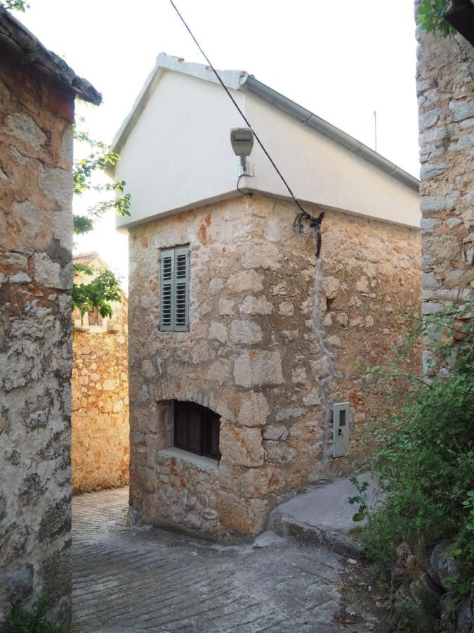 Mi Sestre - Studio Apartment Hvar Vrisnik Елса Экстерьер фото